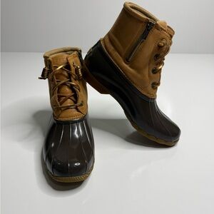 Sperry Women's Tan and Black Winter Boots